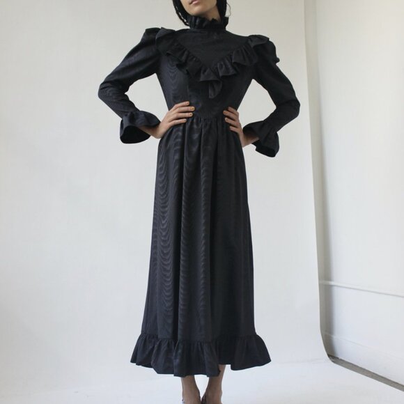 BATSHEVA Carol Dress - Picture 2 of 4